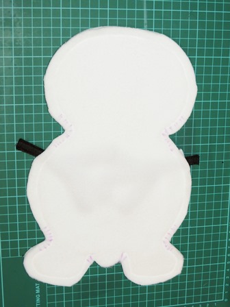 Free easy sewing pattern for snowman _ step 4