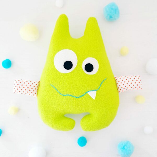 Easy and cute monster toy pattern and tutorial for beginners