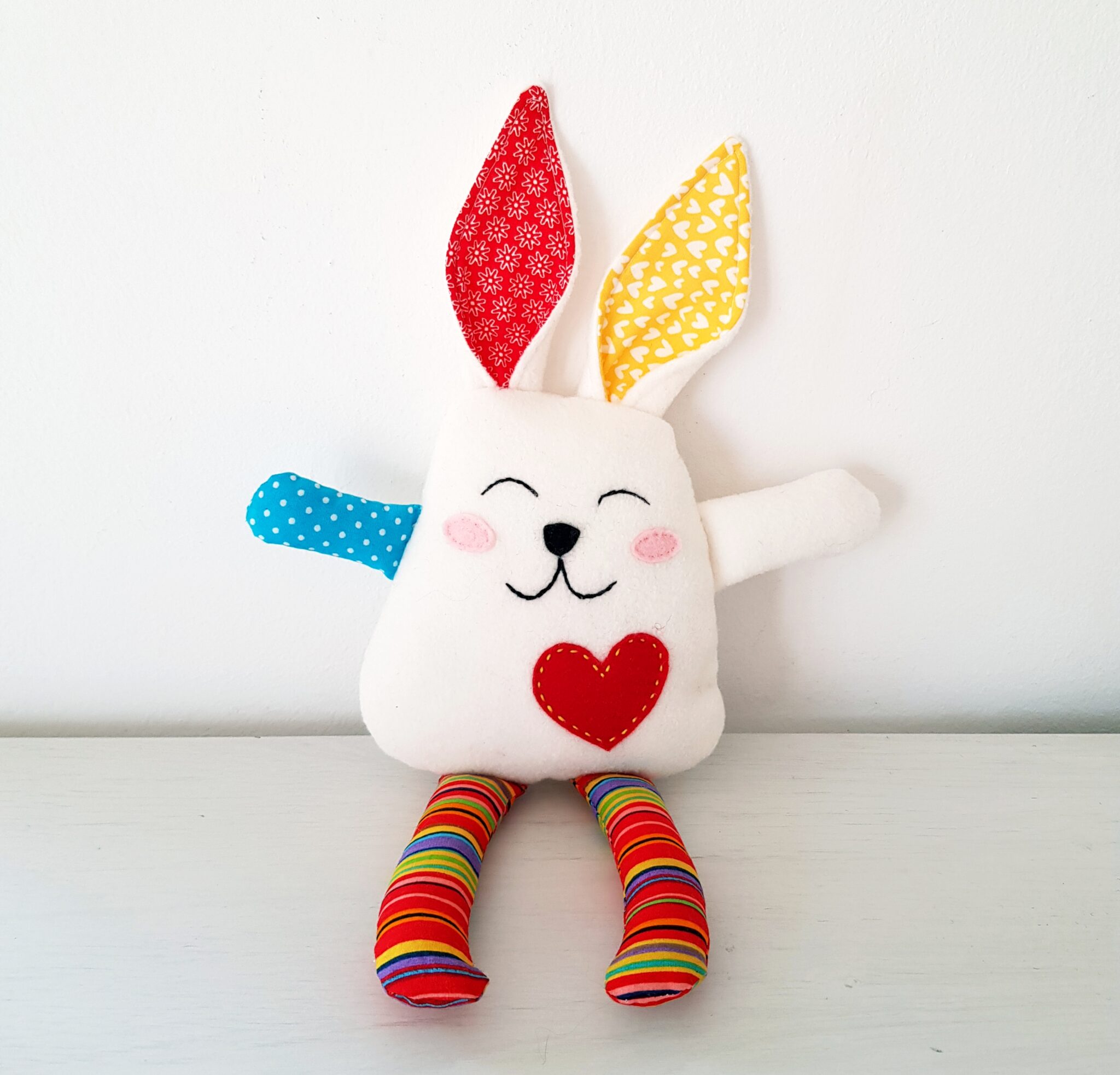 Easy BUNNY STUFFED TOY sewing pattern & tutorial, 2 sizes