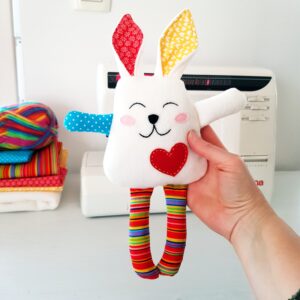 Bunny stuffed toy pattern and tutorial for beginners in two sizes