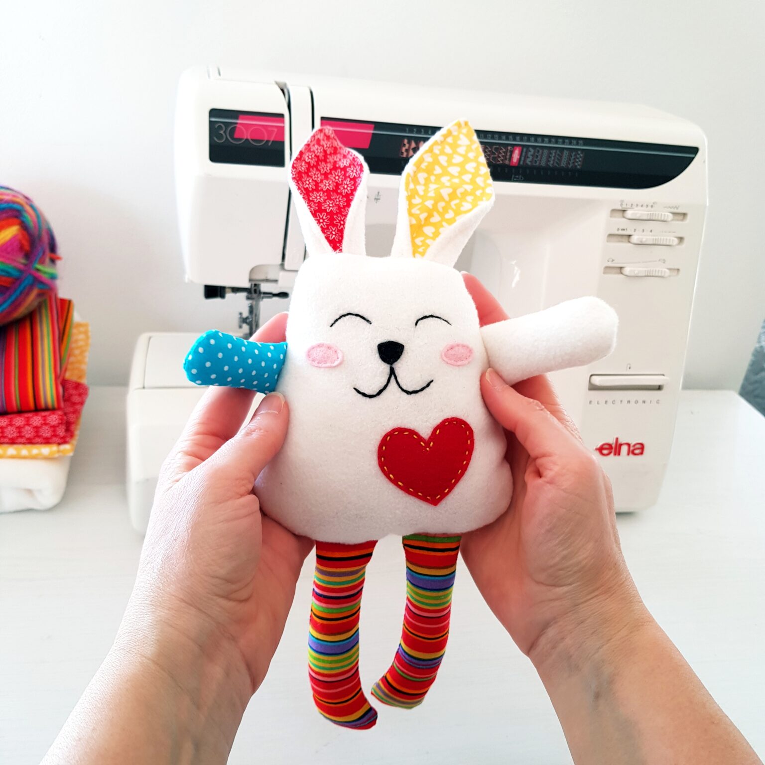 Easy BUNNY STUFFED TOY sewing pattern & tutorial, 2 sizes